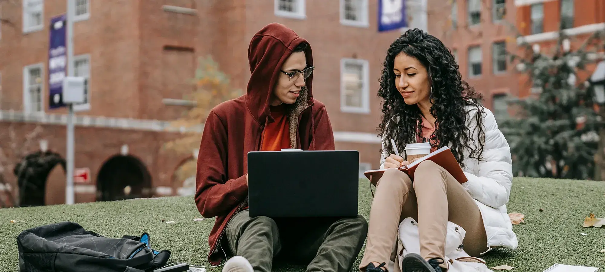 How to finance business school in the USA - sponsors and funding