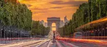 Champs-Élysées et Arc de Triomphe