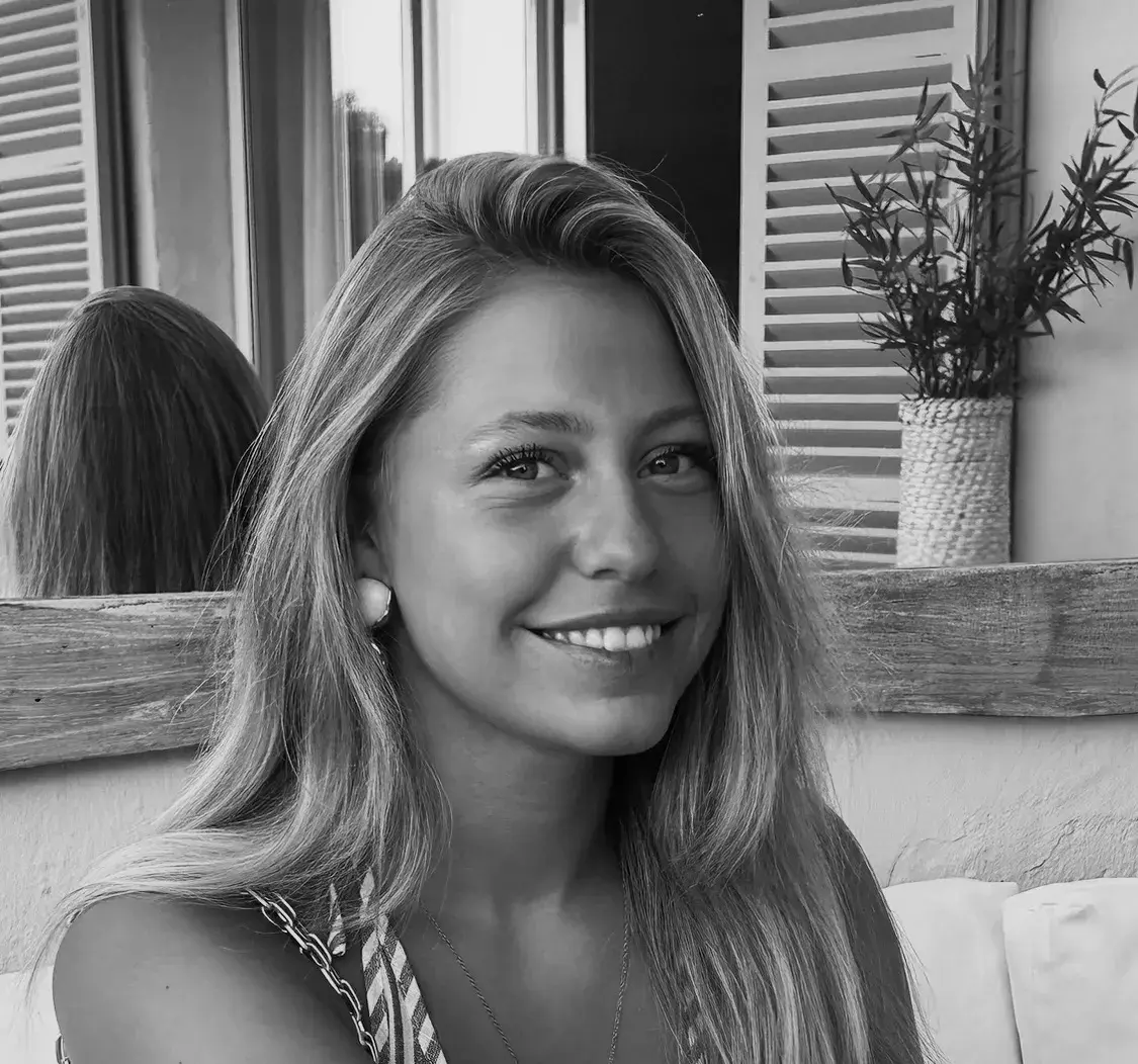 Lisa-Lou Canapa