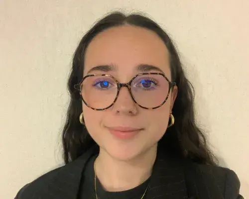 Laura DAVAREND