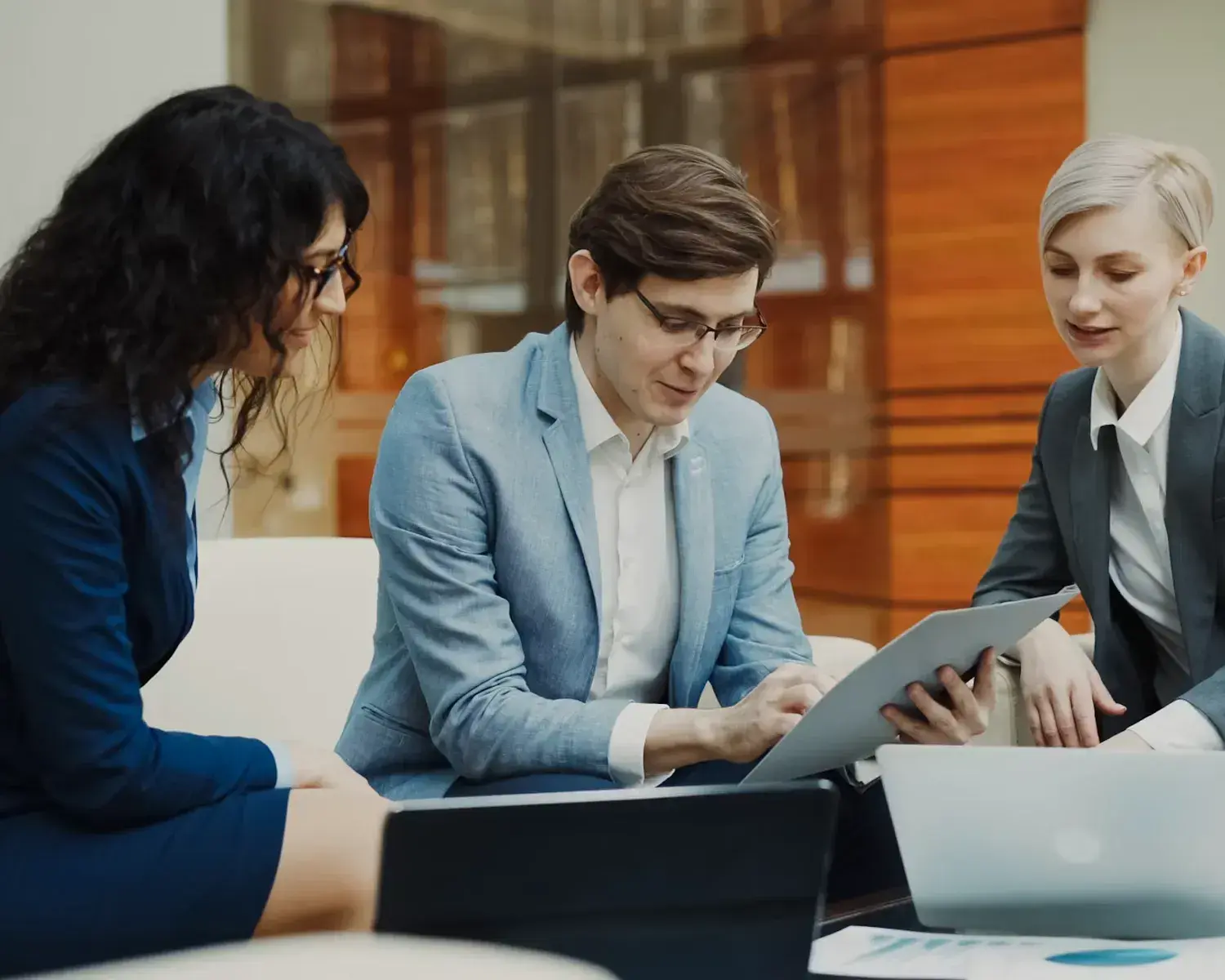 comment-devenir-consultant-e-commerce