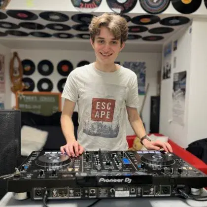 Balancing beats, books, sports and humanitarian work: PGE student Félix Chantraine's SKEMA journey