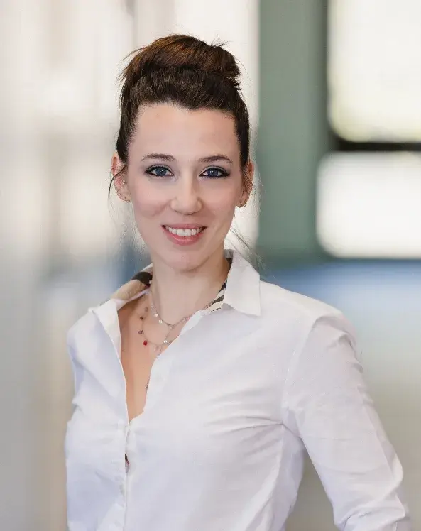 Ambra MAZZELLI