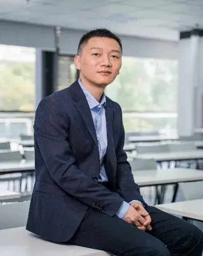 Liang XU